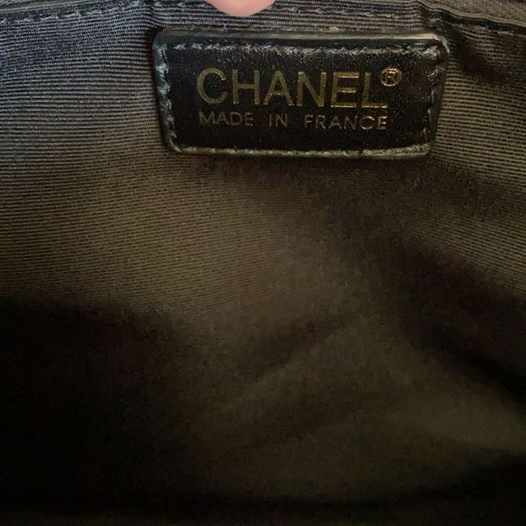 Authentic CHANEL large TOTE bag lamb skin leather - Picture 15 of 17